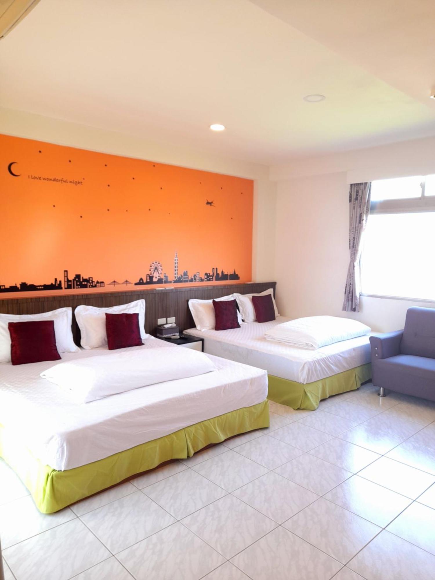 Water Bird Family Apartment Toucheng Bilik gambar